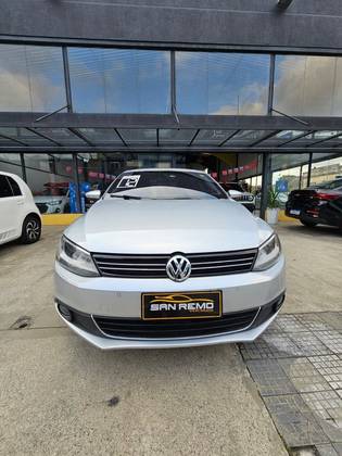 VOLKSWAGEN JETTA 2.0 TSI HIGHLINE 200CV GASOLINA 4P TIPTRONIC
